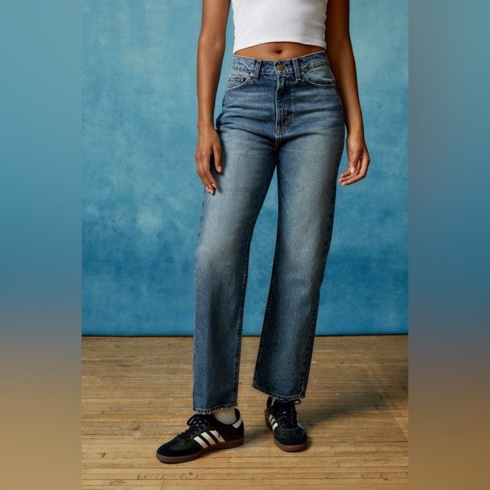Urban Outiftters BDG Cowboy Jeans 25